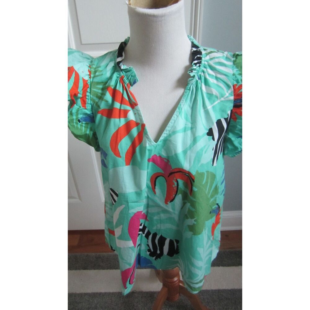 CUTE MUD PIE CARIBBEAN THEME BOUSE RUFFLE CAP SLEEVE , V NECK SIZE MEDIUM